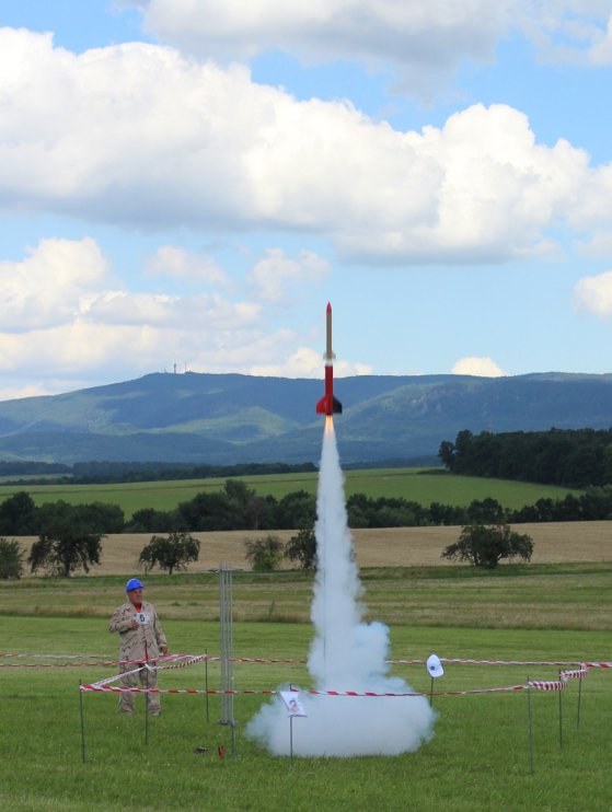 img_3321 dvoustupnovka rf 61x motor start